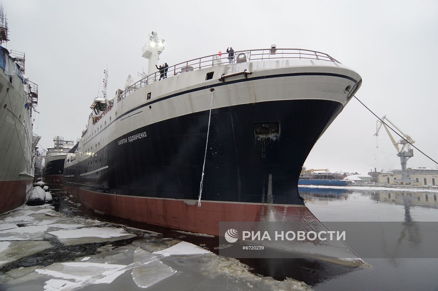 Начались ходовые испытания головного рыболовного траулера проекта СТ-192 "Капитан Вдовиченко"