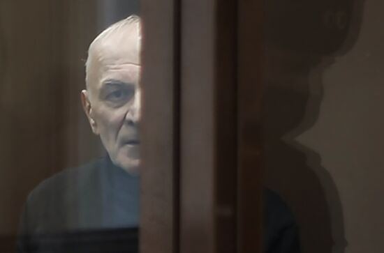 Оглашение приговора по делу об убийстве В. Иванькова (Япончика)