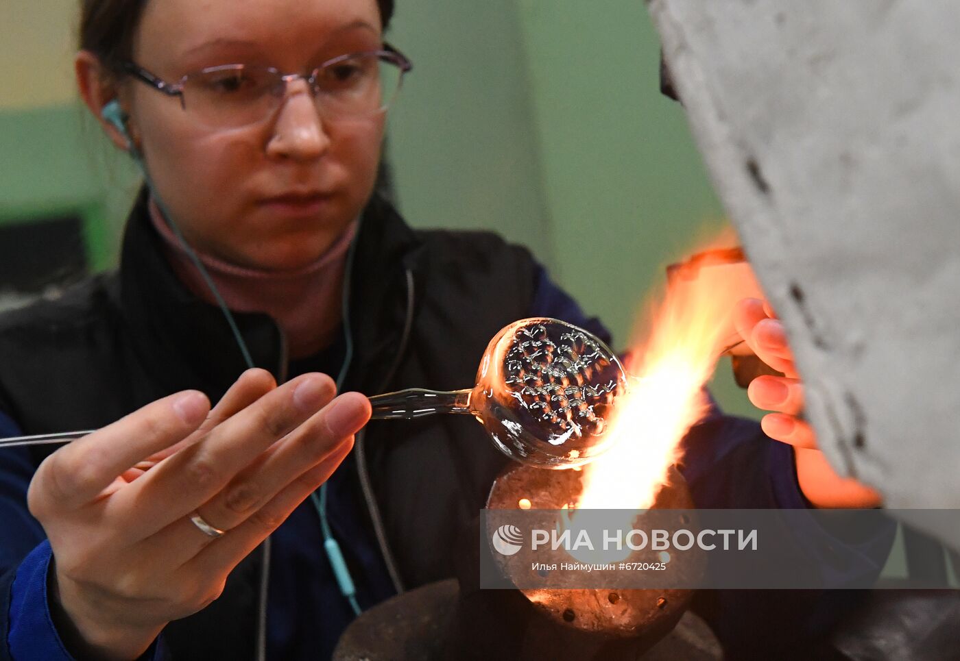 Фабрика елочных игрушек "Бирюсинка" в Красноярске