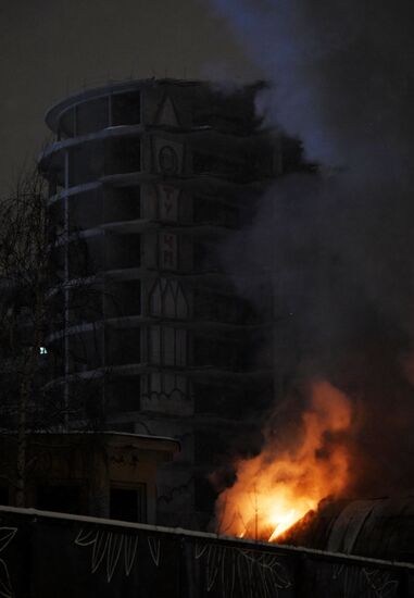 Пожар на территории Парка Горького в Москве