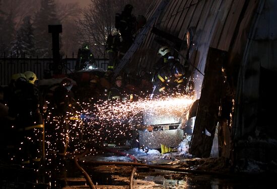 Пожар на территории Парка Горького в Москве