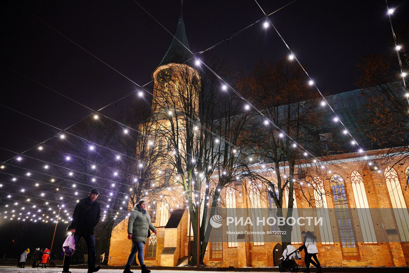 Украшения российских городов к Новому году