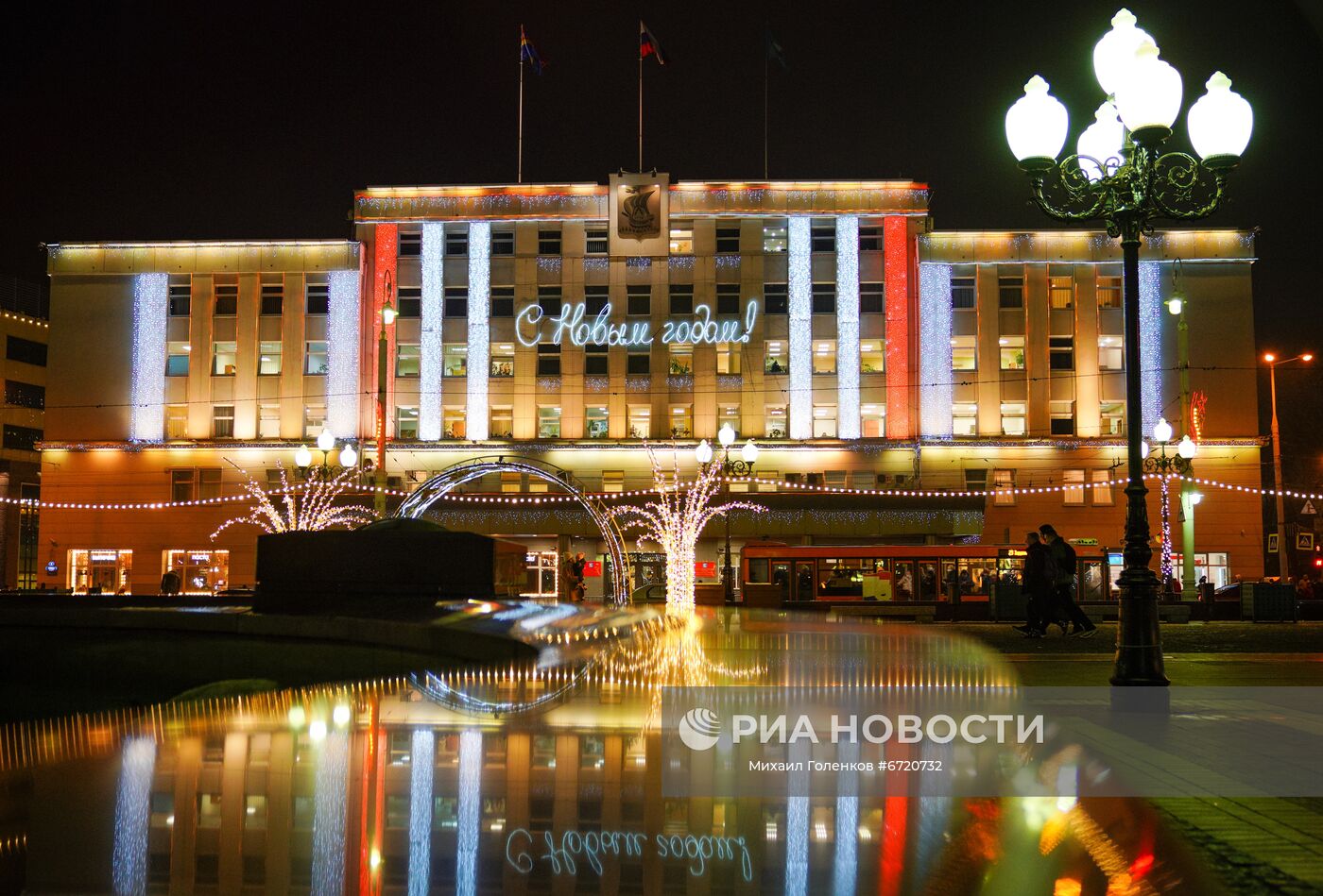 Украшения российских городов к Новому году