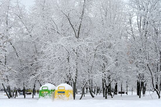 Снег в Москве