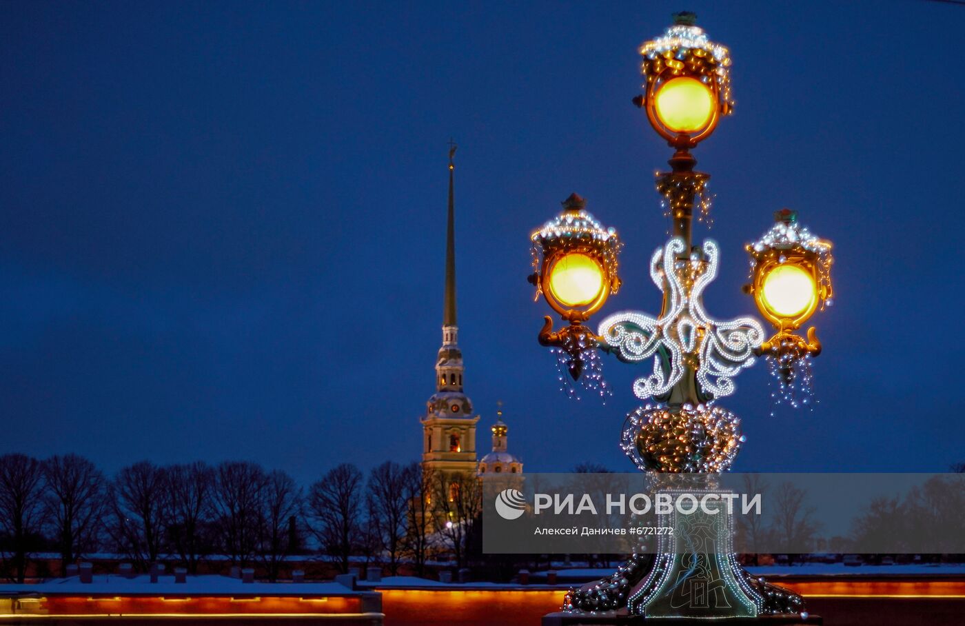 Украшение российских городов к Новому году | РИА Новости Медиабанк