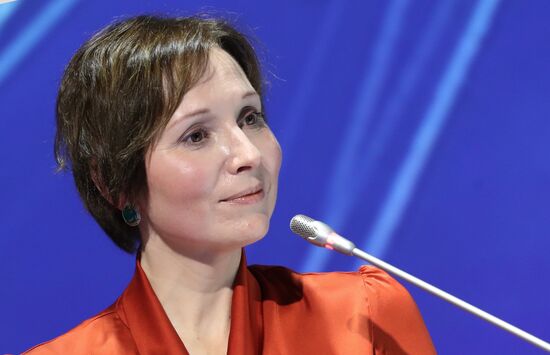 Руководитель направления управления перспективных технологий AI ПАО Сбербанк Ксения Кузнецова на сессии "Искусственный интеллект как ассистент творца: история создания одного трека" в рамках Конгресса молодых ученых в Сочи. Фото могут быть использованы при наличии обязательной ссылки на источник. Место: Россия, Краснодарский край, Сочи. КМУ-2021. Искусственный интеллект как ассистент творца: история создания одного трека