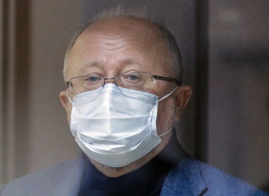 Избрание меры пресечения владельцу "СДС-Уголь" А. Федяеву в Кемерове Избрание меры пресечения владельцу "СДС-Уголь" А. Федяеву в Кемерове