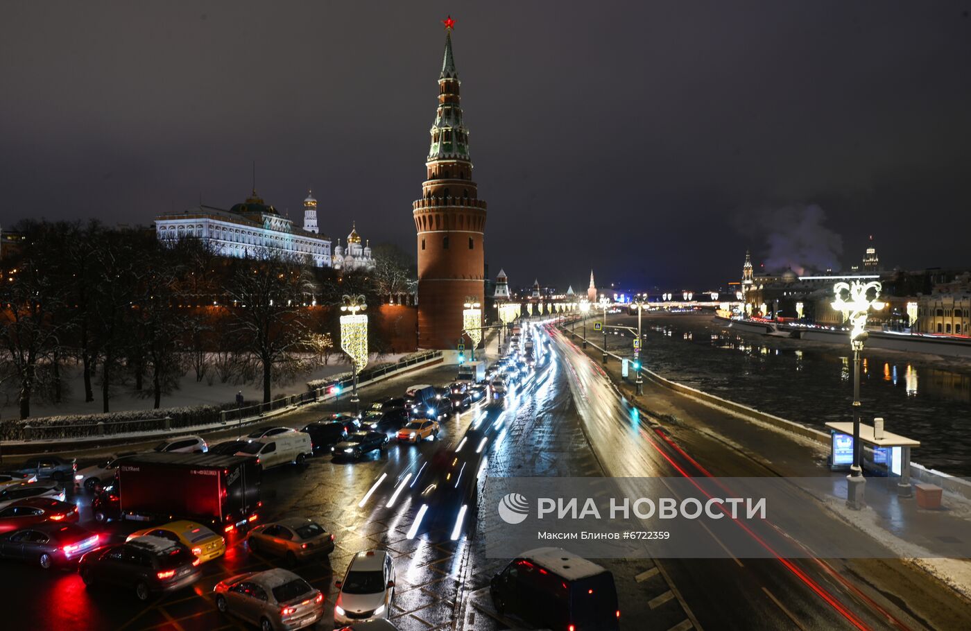 Предновогодняя Москва