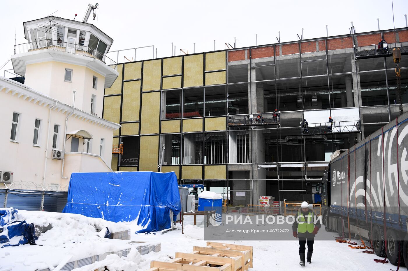 Строительство нового пассажирского терминала в аэропорту Толмачево