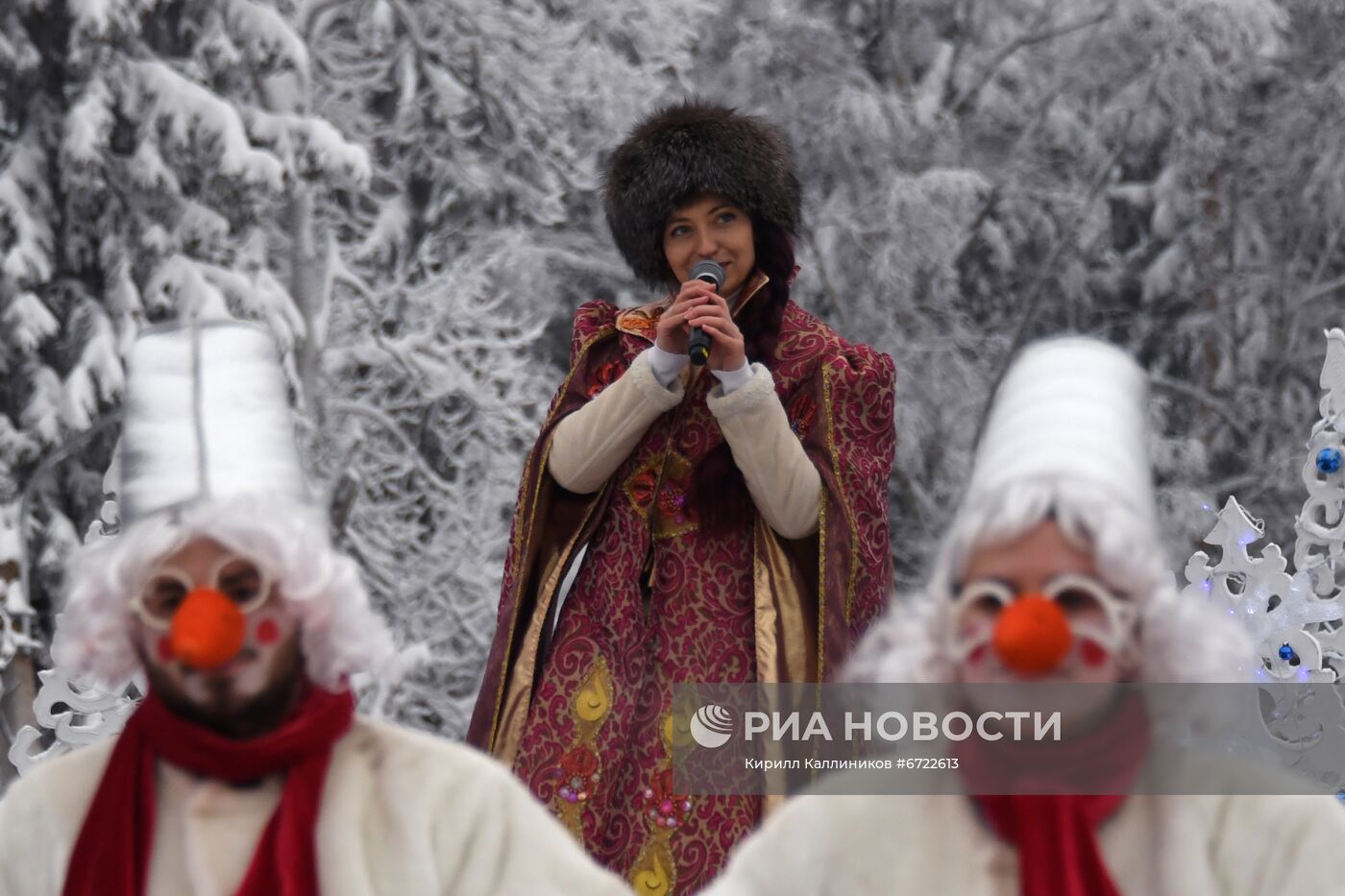 Отправка новогодней елки в Кремль