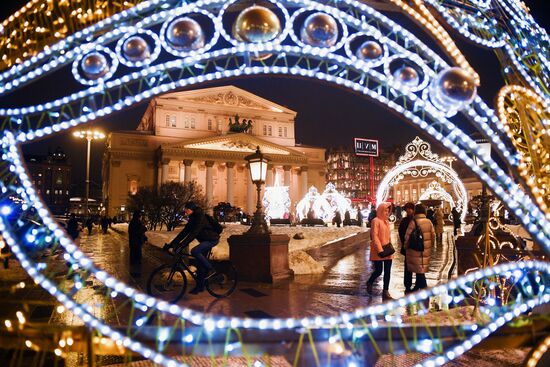 Праздничное украшение Москвы к Новому году 