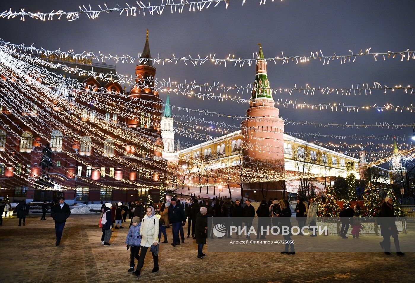 Праздничное украшение Москвы к Новому году