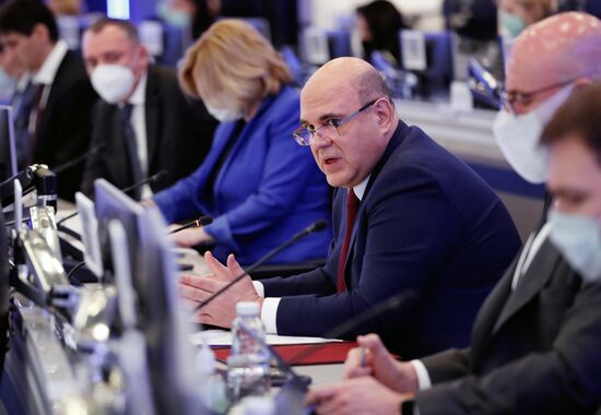 Премьер-министр РФ М. Мишустин встретился с членами правительственного совета по развитию отечественной кинематографии 