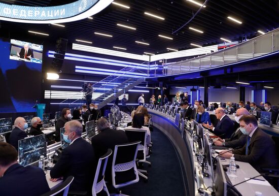 Премьер-министр РФ М. Мишустин встретился с членами правительственного совета по развитию отечественной кинематографии 