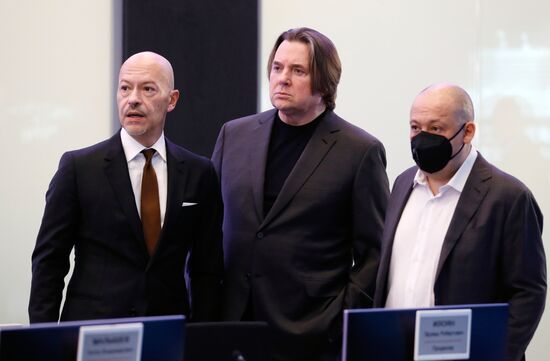 Премьер-министр РФ М. Мишустин встретился с членами правительственного совета по развитию отечественной кинематографии  Премьер-министр РФ М. Мишустин встретился с членами правительственного совета по развитию отечественной кинематографии 