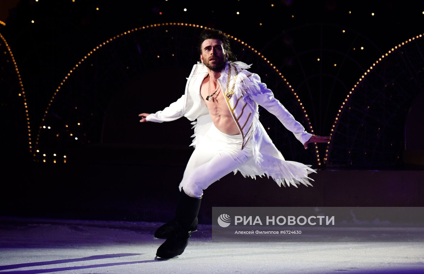 Ледовое шоу Татьяны Навки "Лебединое озеро"