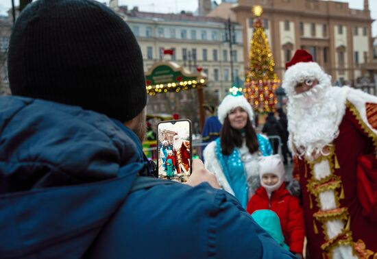 Работа рождественских ярмарок в Санкт-Петербурге