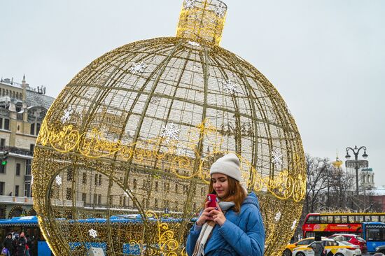 Праздничное украшение Москвы к Новому году 