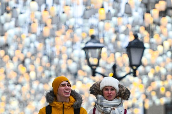Праздничное украшение Москвы к Новому году 