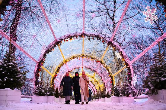 Праздничное украшение Москвы к Новому году 