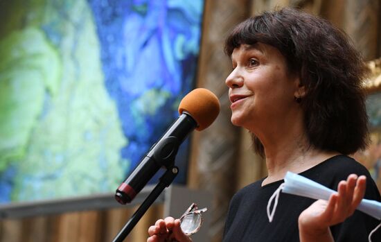 П/к, посвященная итогам изучения и консервации картины "Красные виноградники в Арле. Монмажур"