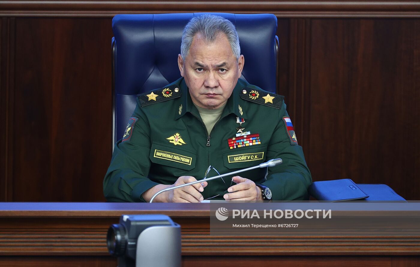 Президент РФ В. Путин провел расширенное заседание коллегии Минобороны РФ