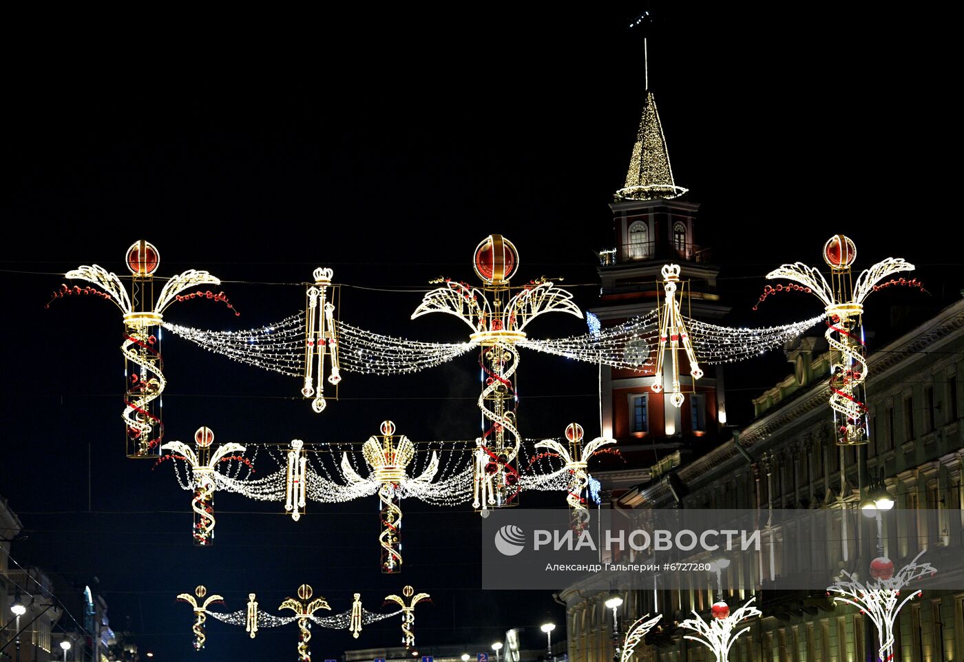 Новогоднее оформление Санкт-Петербурга