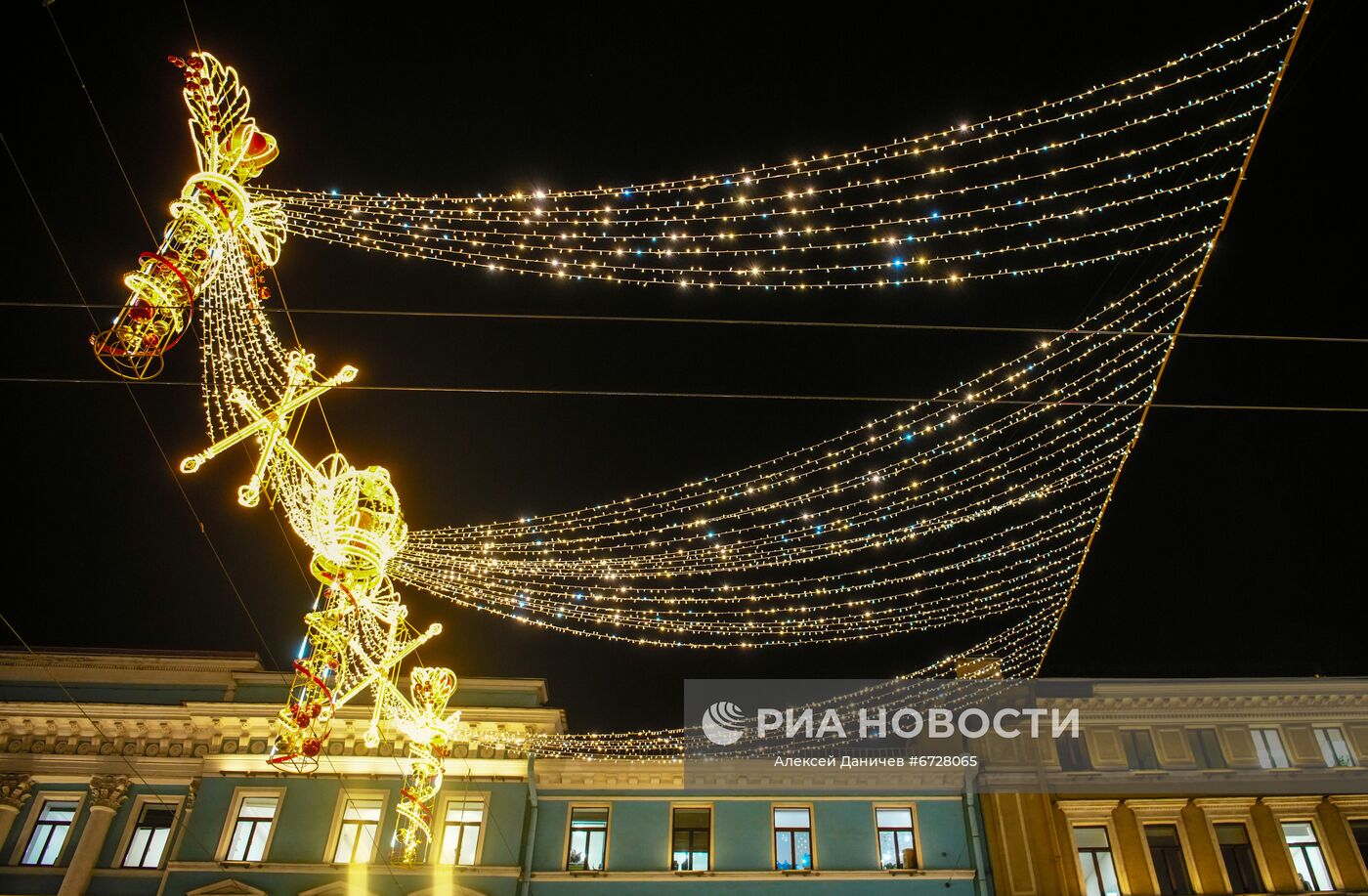 Новогоднее оформление Санкт-Петербурга