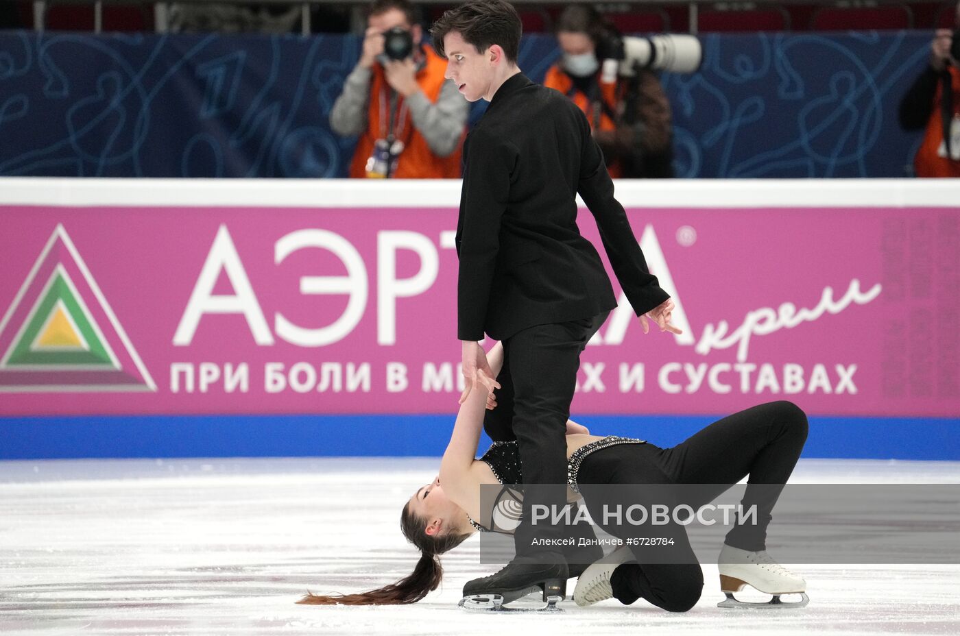 Фигурное катание. Чемпионат России. Танцы. Ритмический танец