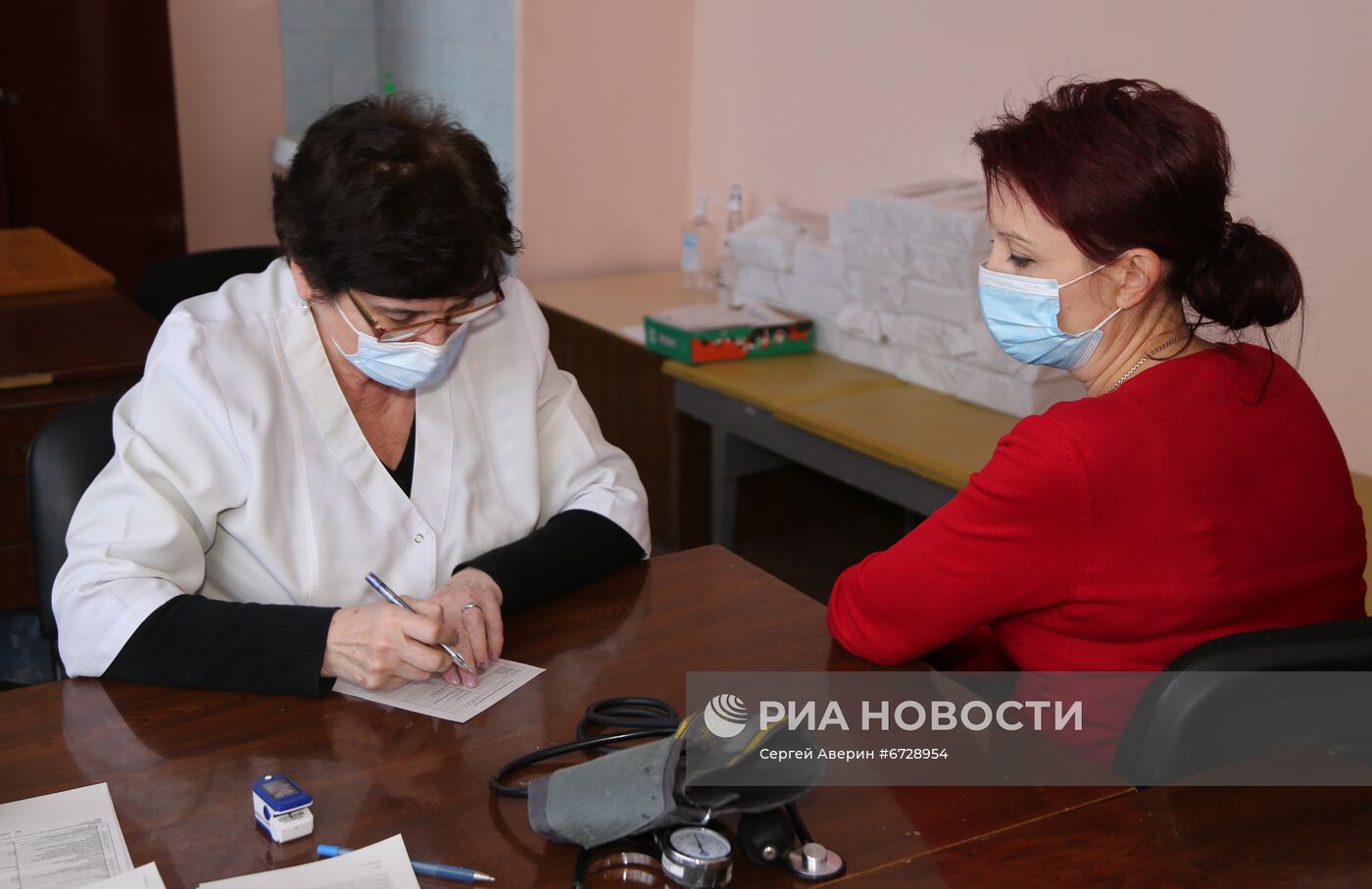 Массовая вакцинация в Донецке