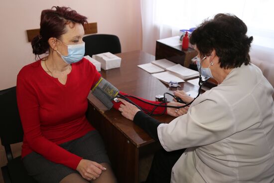 Массовая вакцинация в Донецке