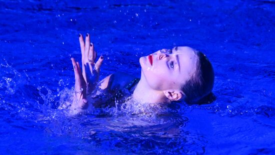 Шоу по синхронному плаванию "Отражение звезд"