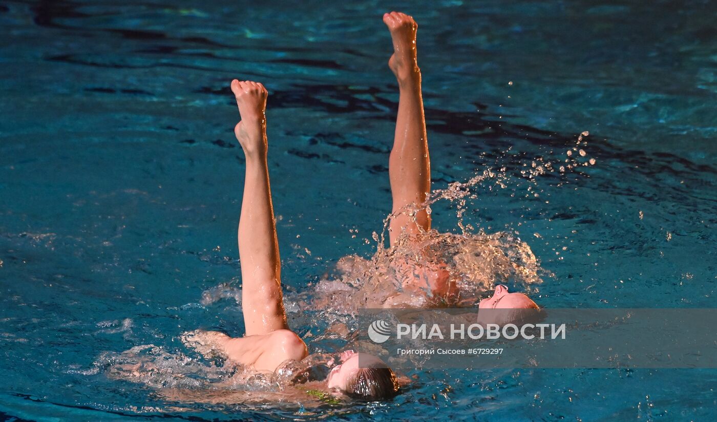 Шоу по синхронному плаванию "Отражение звезд"