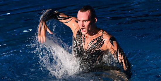 Шоу по синхронному плаванию "Отражение звезд"