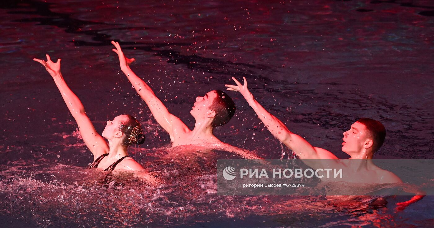 Шоу по синхронному плаванию "Отражение звезд"