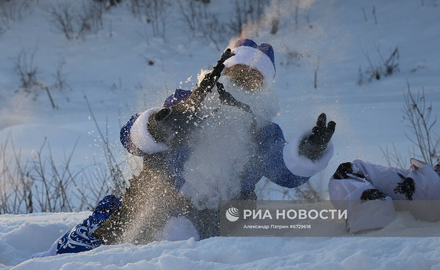 Новогодняя "Штурмовая полоса" спецназа Росгвардии в Кемерове