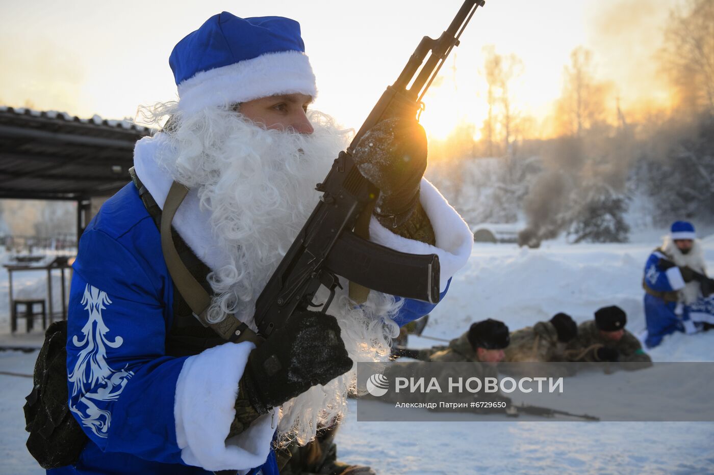 Новогодняя "Штурмовая полоса" спецназа Росгвардии в Кемерове