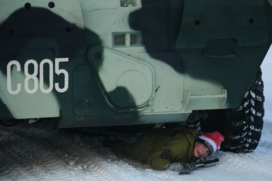 Новогодняя "Штурмовая полоса" спецназа Росгвардии в Кемерове