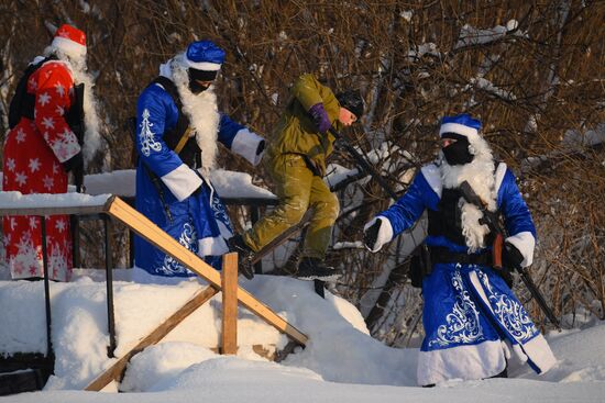Новогодняя "Штурмовая полоса" спецназа Росгвардии в Кемерове