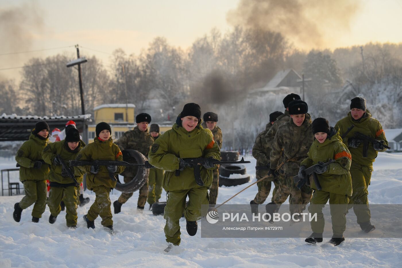 Новогодняя "Штурмовая полоса" спецназа Росгвардии в Кемерове