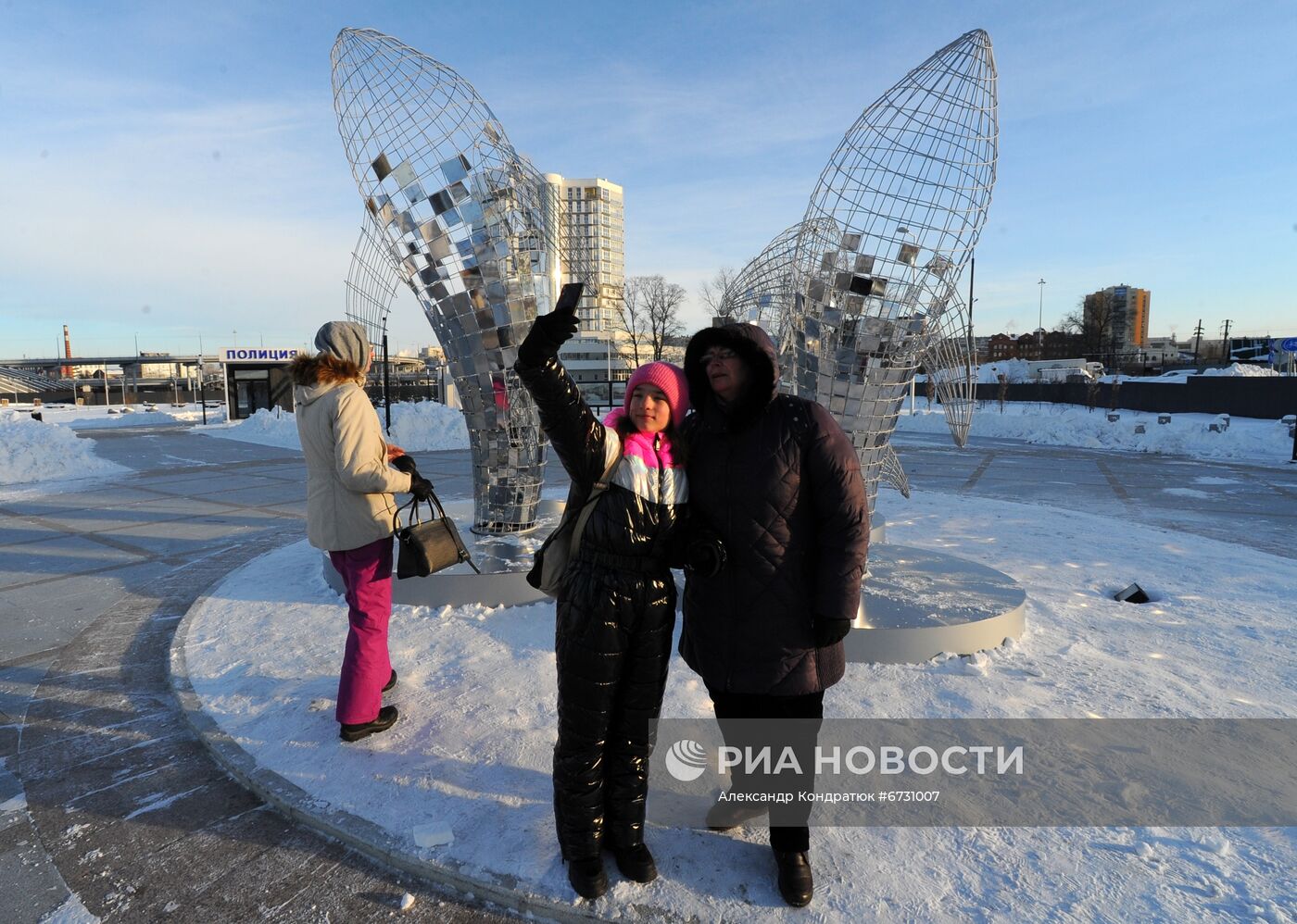 Арт-объект "Три кита" в Челябинске