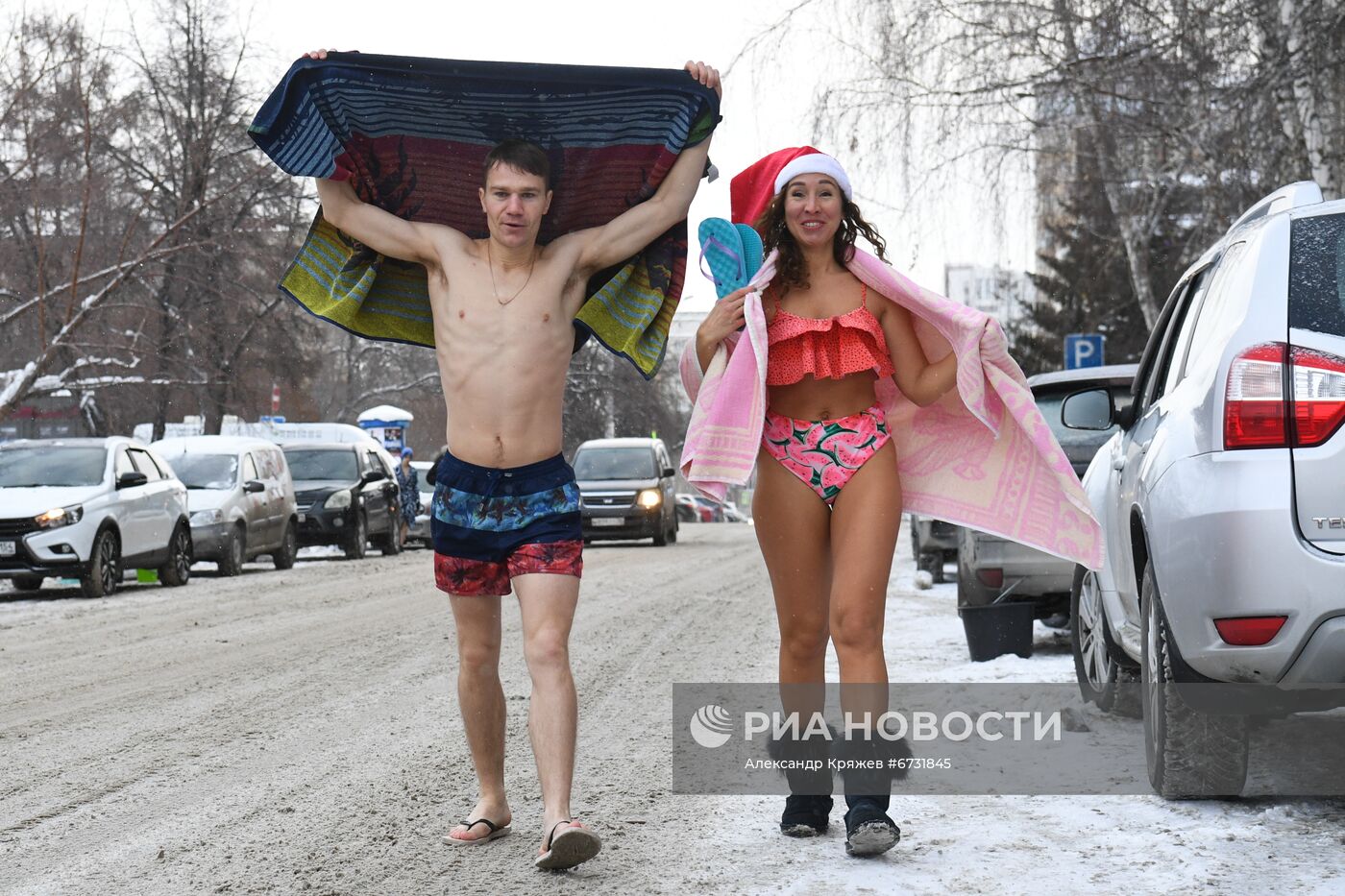 Массовое обливание холодной водой в центре Новосибирска