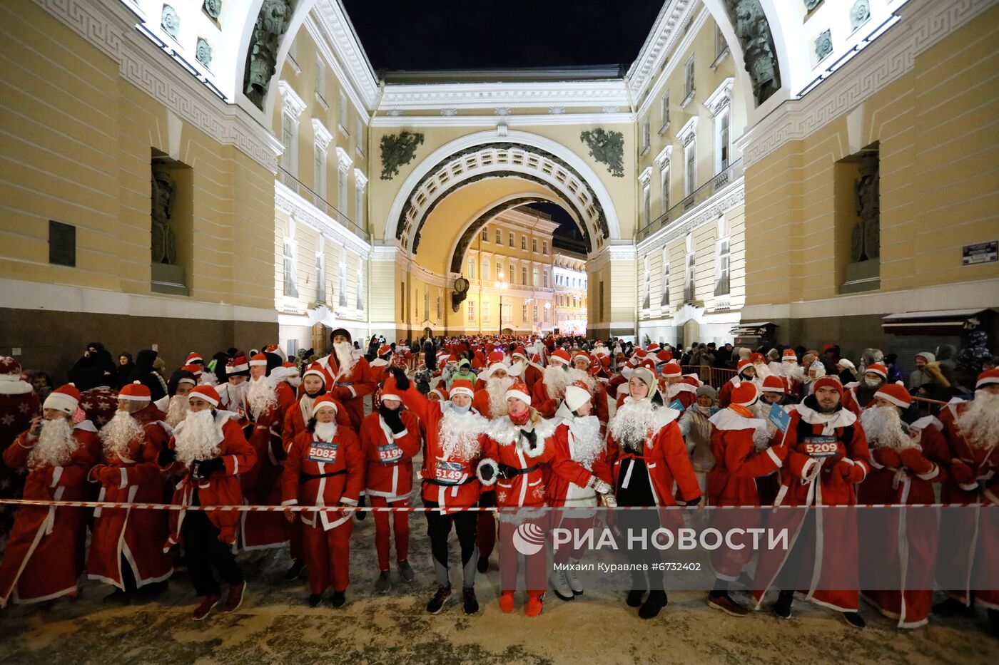 Забег Дедов Морозов в Санкт-Петербурге