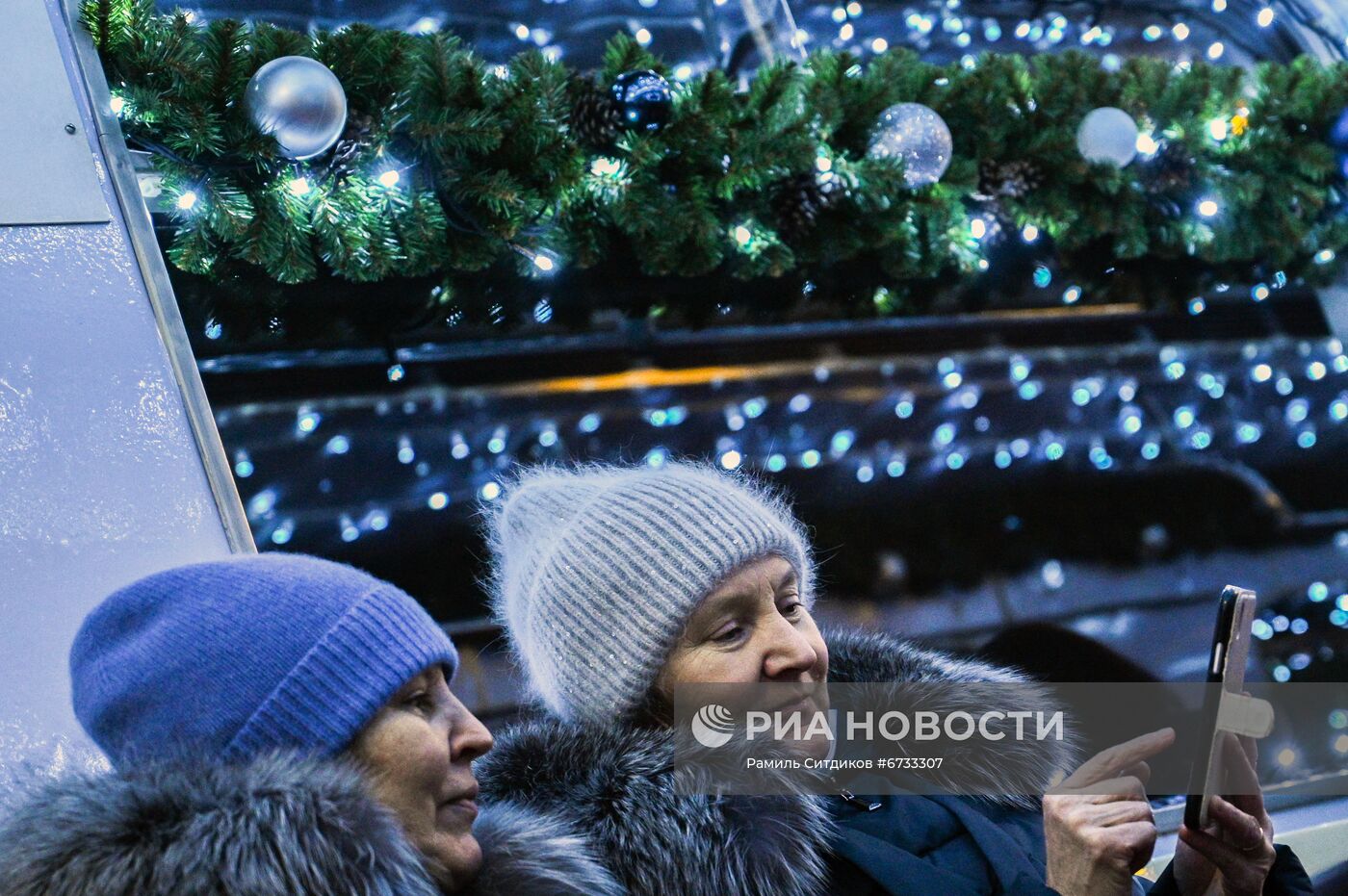 Новогодний поезд московского метро