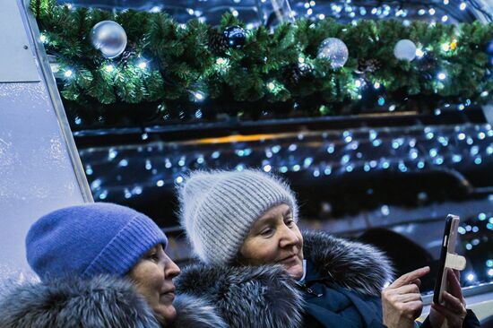 Новогодний поезд московского метро