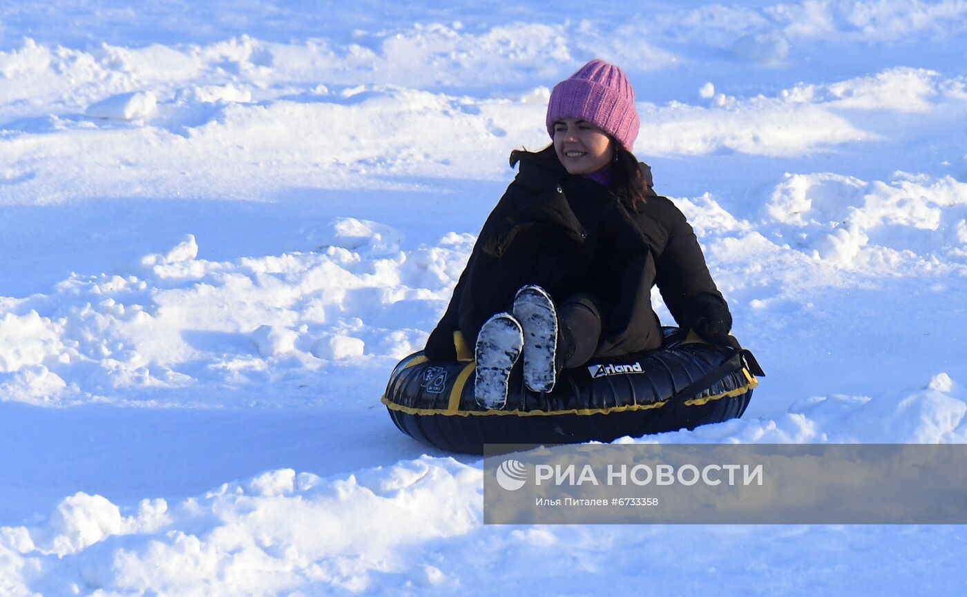 Катание на тюбингах в Москве