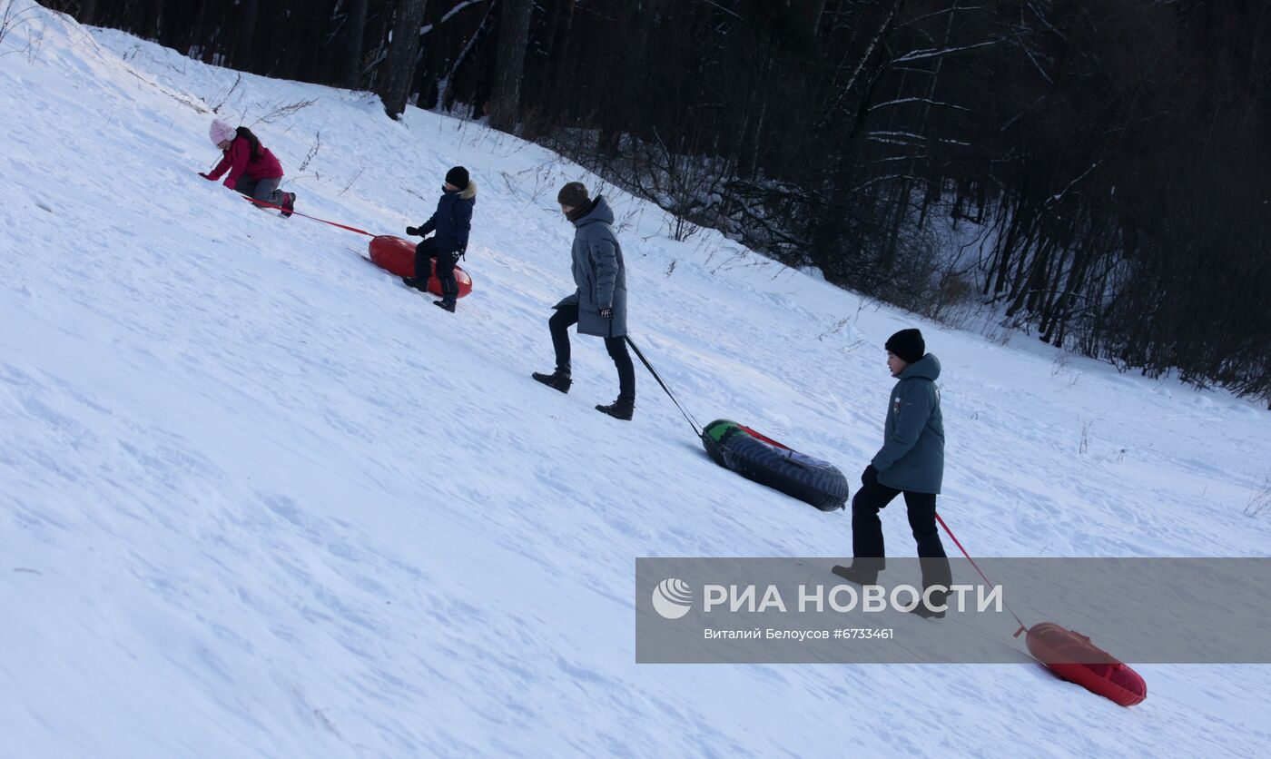 Катание на тюбингах в Москве