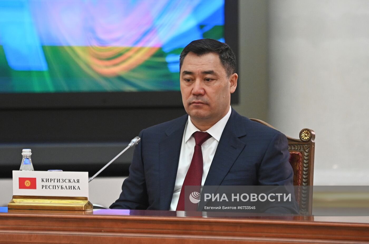 Президент РФ В. Путин принял участие в неформальной встрече руководителей государств - участников СНГ