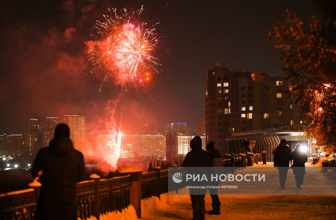 Празднование Нового года в регионах России