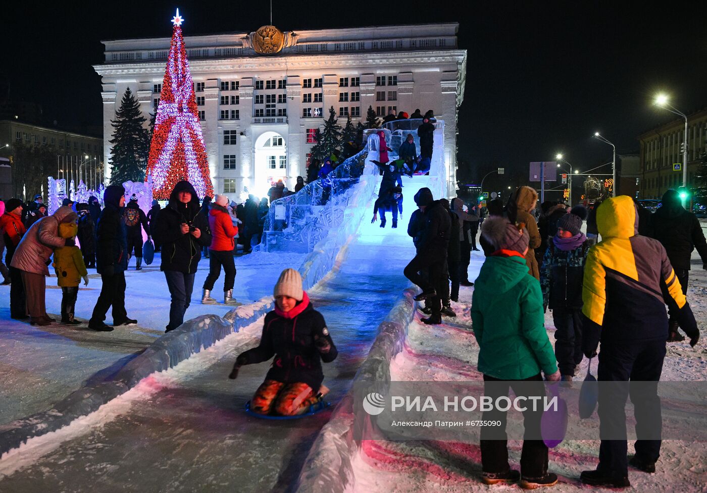 Празднование Нового года в регионах России